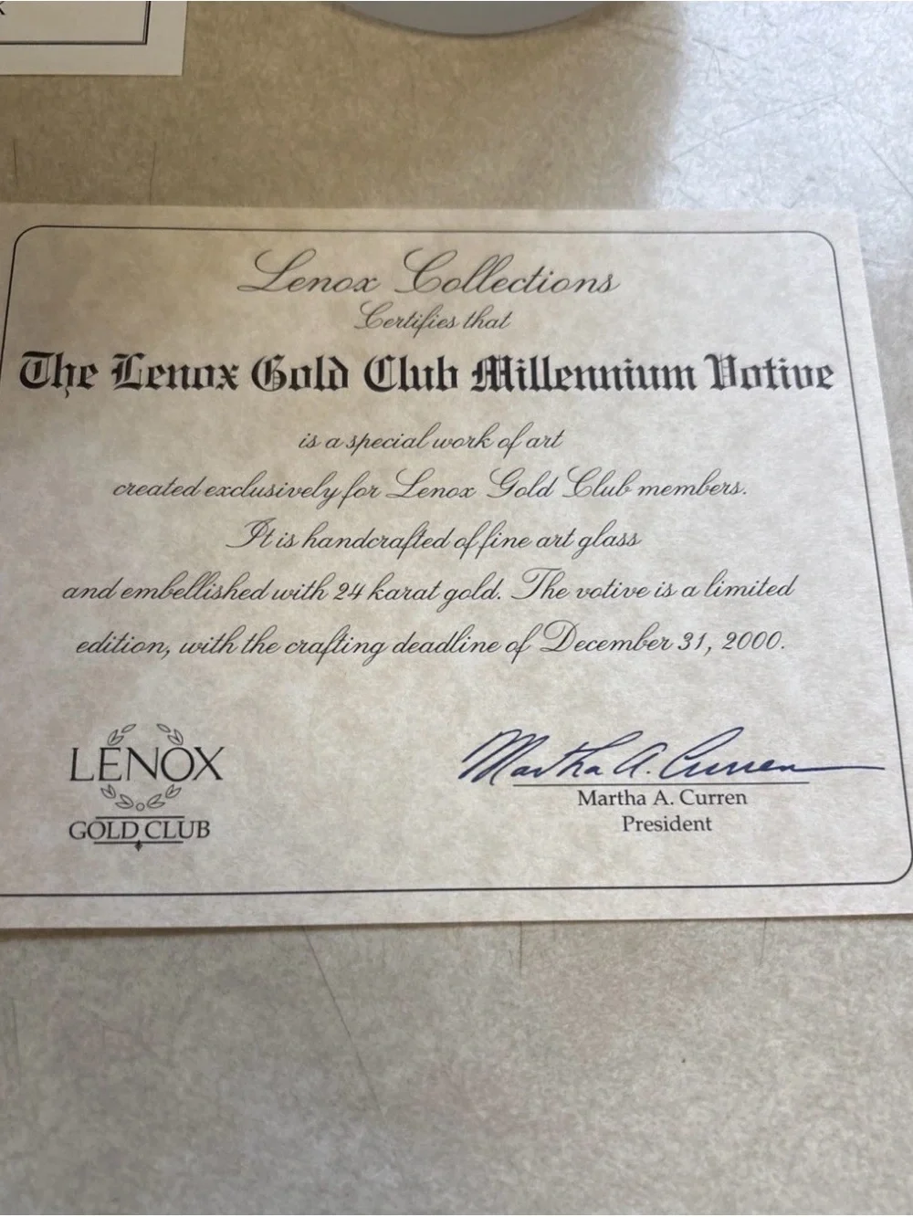 New Lenox Gold Club Limited Edition Christmas Votive Candle Holder w/ Candle